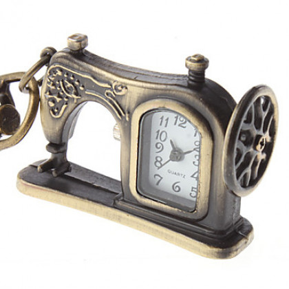 Брелок в форме швейной машинки, из сплава бронзового цвета с часами, унисекс