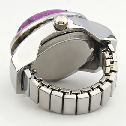 Часы-кольцо с овальным камнем