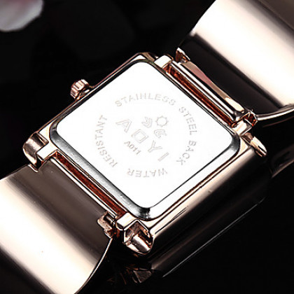 Двухместный Diamante Женские площади набора Сплав группы Кварцевые аналоговые наручные часы (разных цветов)