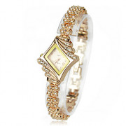 Модные женские кварцевые наручные часы-браслет украшенные камнями на ремешке из сплава