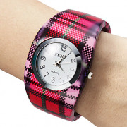 Плед Стиль женского сплава аналогового кварцевые часы браслет (Multi-Colored)