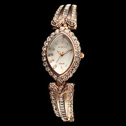 Полный Diamante Женские Pattern Овальный циферблат Стальной браслет кварцевые аналоговые наручные часы (разных цветов)
