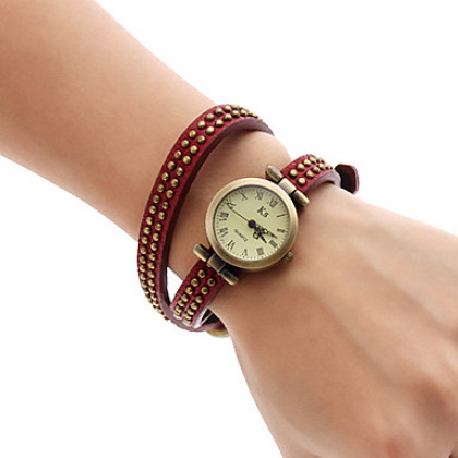 Женские аналоговые кварцевые часы-браслет в ретро стиле с ремешком из кожзама (разные цвета)