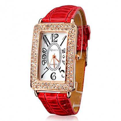 Женские аналоговые кварцевые наручные часы с ремешком из кожзама (разные цвета)