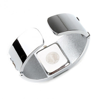 Женские кварцевые часы-браслет из металлического сплава