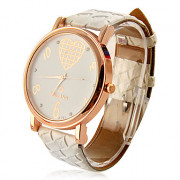 Золотое сердце женского дизайна Casual Band PU Аналоговые кварцевые наручные часы
