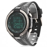 Черные мужские мультифункциональные LCD цифровые часы, на каучуковом ремешке. Есть функция измерения атмосферного давления.